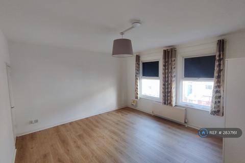 2 bedroom flat to rent, Waylen Street, Reading, RG1