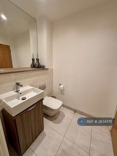 3 bedroom terraced house to rent, Hoy Close, London, NW9