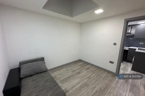 2 bedroom flat to rent, Downsfield Road, London, E17