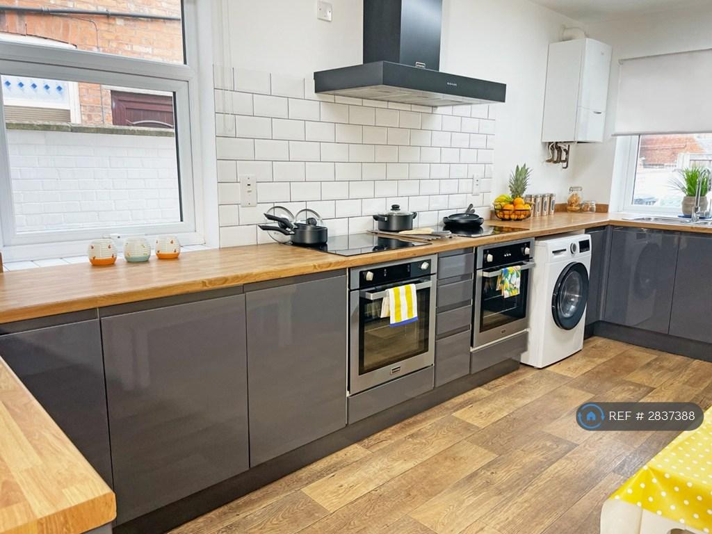 Kitchen 5