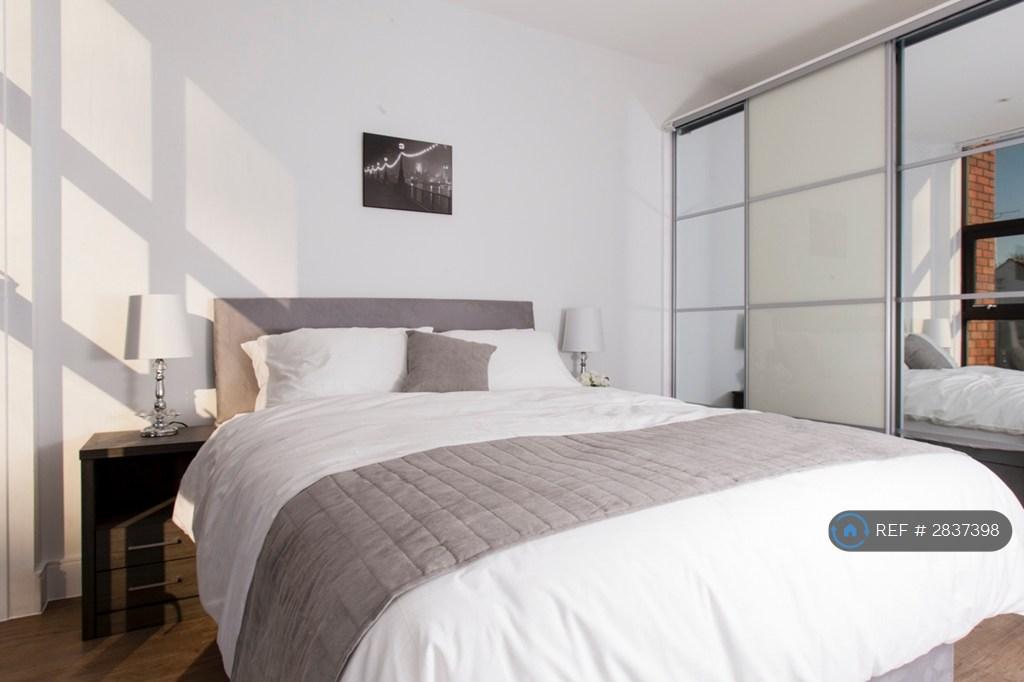 Bedroom Built In Cupboards