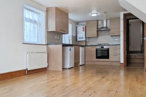 undefined, Manor Road, WALLINGTON