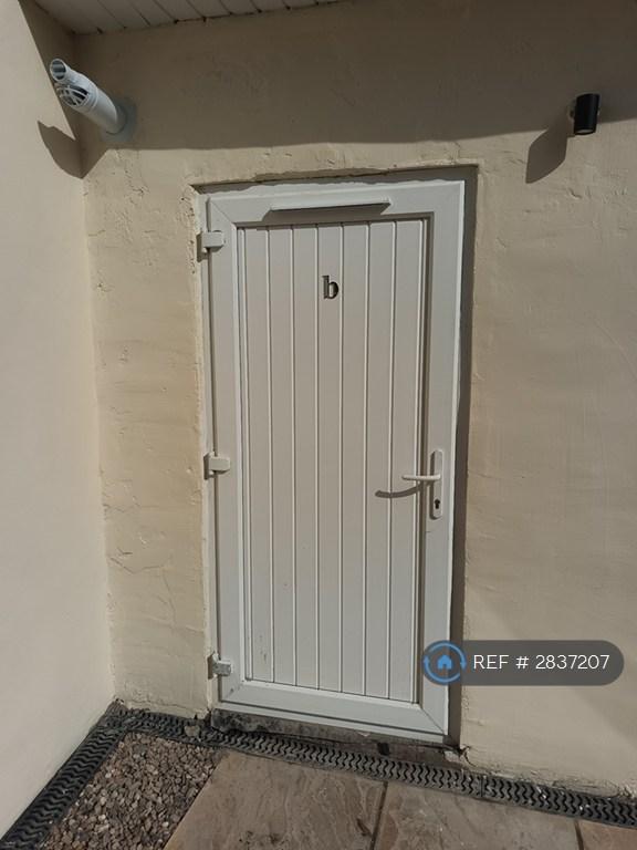 Flat b Entrance