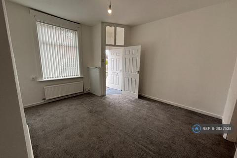 2 bedroom terraced house to rent, Smithies St, Heywood, OL10