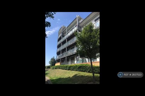 2 bedroom flat to rent, Fieldfare Lane, Greenhithe, DA9
