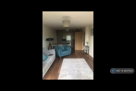 2 bedroom flat to rent, Fieldfare Lane, Greenhithe, DA9