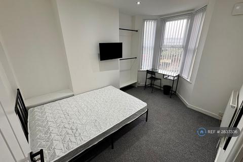 undefined, Frodsham St, Birkenhead, CH41