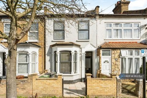 4 bedroom terraced house to rent, Selby Road, London, E11