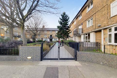 3 bedroom maisonette to rent, Chilcot Close, Poplar, London, E14