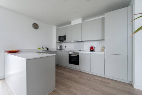 3 bedroom flat for sale, Saffron Central Square, Croydon, CR0