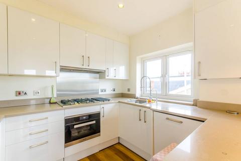 2 bedroom flat to rent, Torrington Park, North Finchley, London, N12