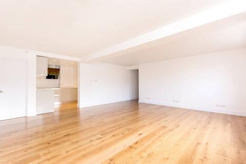 2 bedroom flat to rent, Buttermere Court, St John's Wood, London, NW8