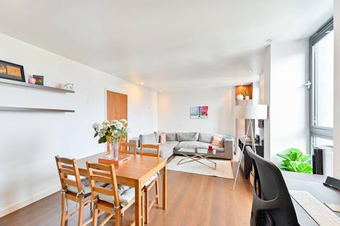 1 bedroom flat to rent, Lumiere Apartments, Clapham Junction, London, SW11