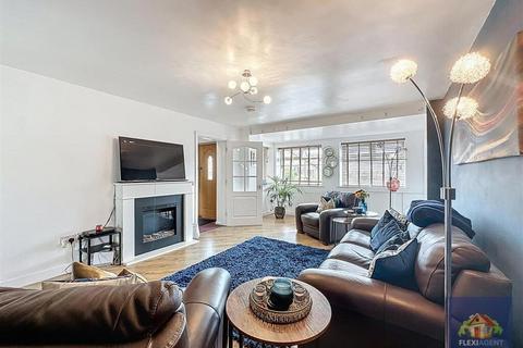 3 bedroom semi-detached house for sale, Southport, Merseyside PR9