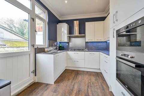 undefined, Northcote Avenue, Ealing Broadway, London, W5