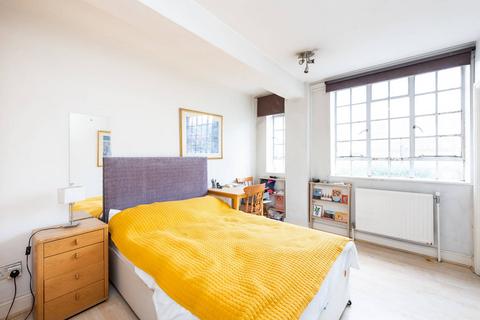 Studio to rent, Sloane Avenue, Chelsea, London, SW3