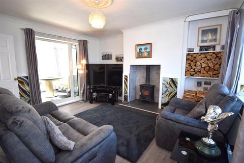 2 bedroom semi-detached house for sale, Bamburgh Grove, South Shields