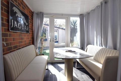 2 bedroom semi-detached house for sale, Bamburgh Grove, South Shields