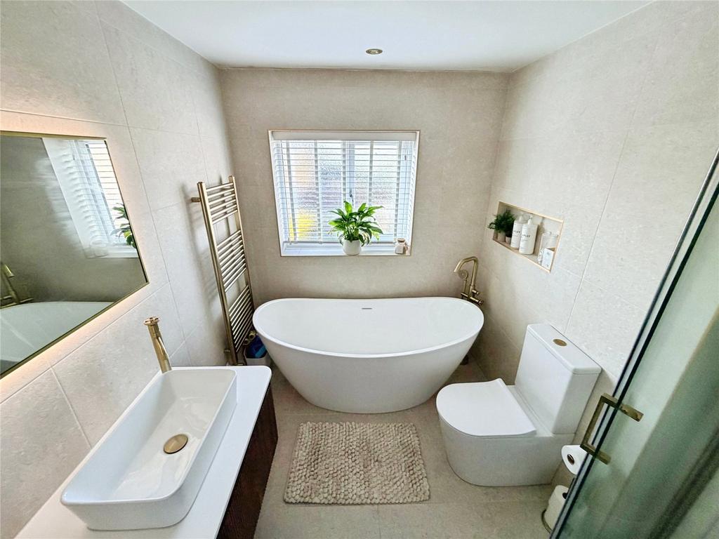 Modern Bathroom