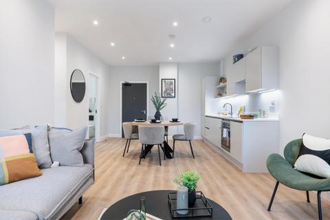 undefined, Clay, Salford Quays, M50