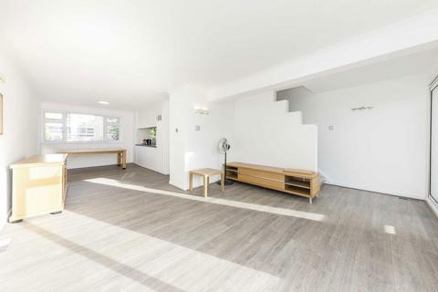 undefined, Templewood, London W13