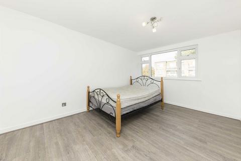 undefined, Templewood, London W13