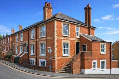 1 bedroom apartment to rent, Cooper Road, Guildford, Surrey, GU1