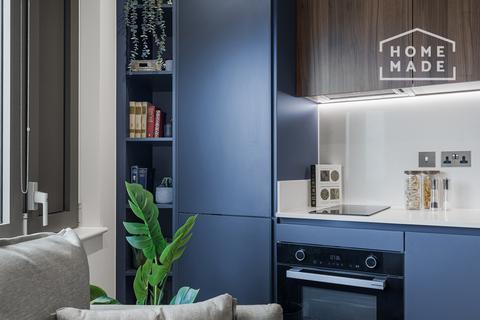 Studio to rent, Enclave Acton, W3