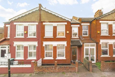 3 bedroom flat to rent, Solway Road, London N22