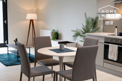 1 bedroom apartment to rent, The Trilogy, M15