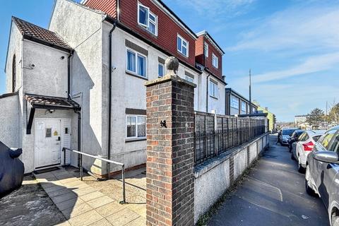 1 bedroom house to rent, Lodge 98 Causeway, Bristol BS16