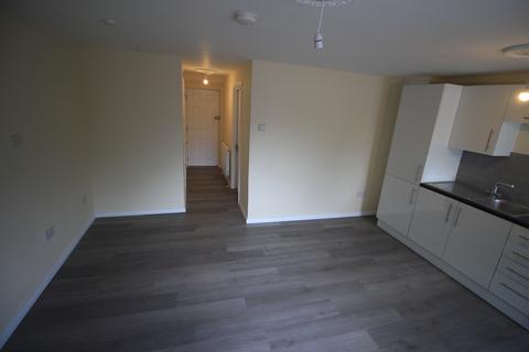 1 bedroom flat to rent, Oaks Road, Stanwell TW19