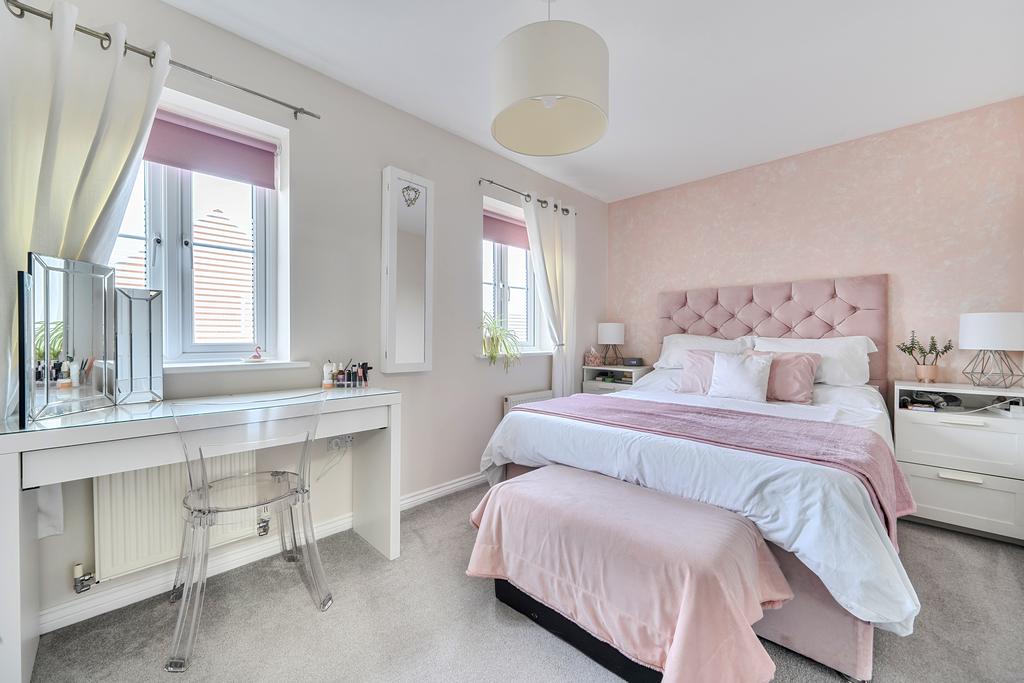 1432686569bd8fa796d37