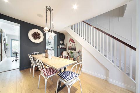 3 bedroom terraced house for sale, Alma Road, London