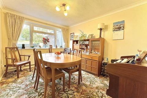 undefined, Larkswood Drive, SEDGLEY, DY3 3UQ