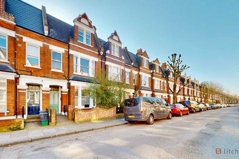 2 bedroom flat for sale, Gladsmuir Road, Whitehall Park Conservation Area, London, N19