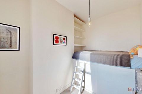 2 bedroom flat for sale, Gladsmuir Road, Whitehall Park Conservation Area, London, N19