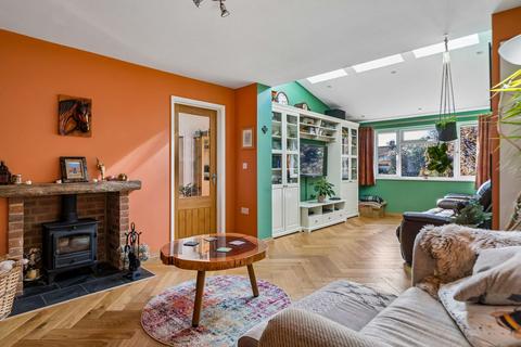 4 bedroom semi-detached house for sale, Penn Meadow, Stoke Poges