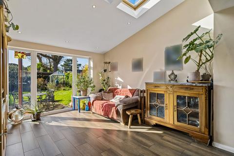 4 bedroom semi-detached house for sale, Penn Meadow, Stoke Poges