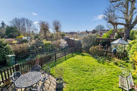 4 bedroom semi-detached house for sale, Penn Meadow, Stoke Poges