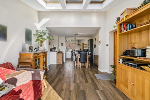 4 bedroom semi-detached house for sale, Penn Meadow, Stoke Poges