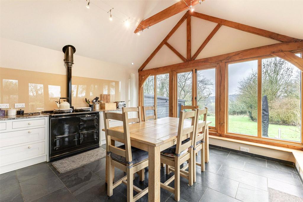 Kitchen/Breakfast