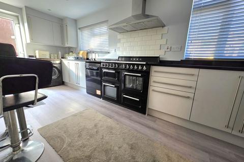 undefined, Woodstock Drive, Ickenham, UB10