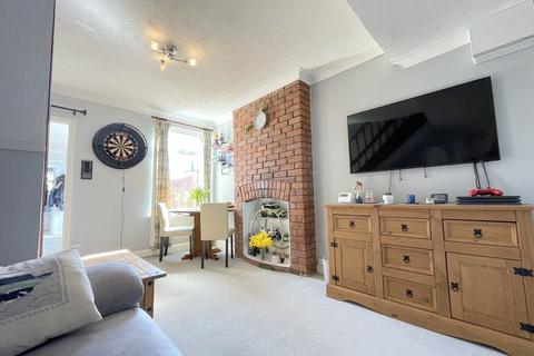 2 bedroom house for sale, North Road, Brightlingsea, CO7