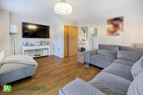 3 bedroom terraced house for sale, Magnolia Way, West Cheshunt