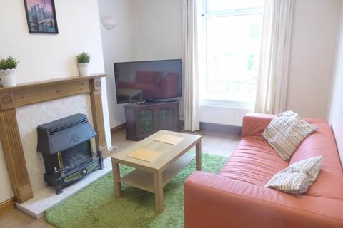 undefined, Orchard Terrace, Huddersfield HD4