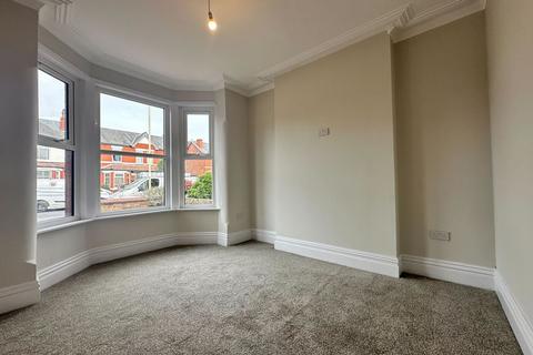 3 bedroom semi-detached house to rent, Palmerston Road, Southport PR9