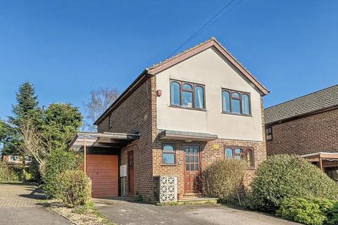 4 bedroom detached house for sale, Sunnybank, Widmer End - No Onward Chain