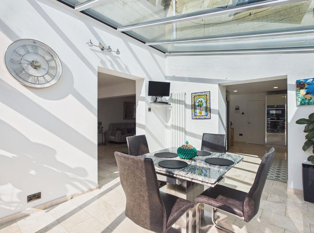 Sun room