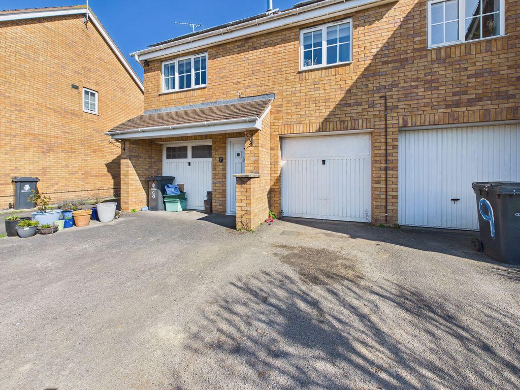 Garage &amp; Parking